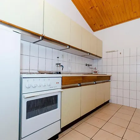 Rozalija Apartament Ražanj